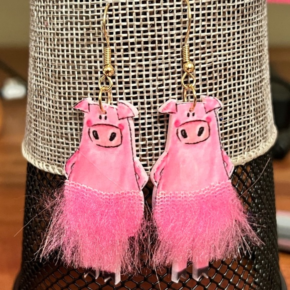 Pair of Pigs Pig in a Tutu Dangle Earrings Pigs New Set Cute ballerina - Picture 1 of 2
